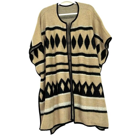 Lucky Brand Aztec Print Sweater Knit Poncho - Picture 1 of 9
